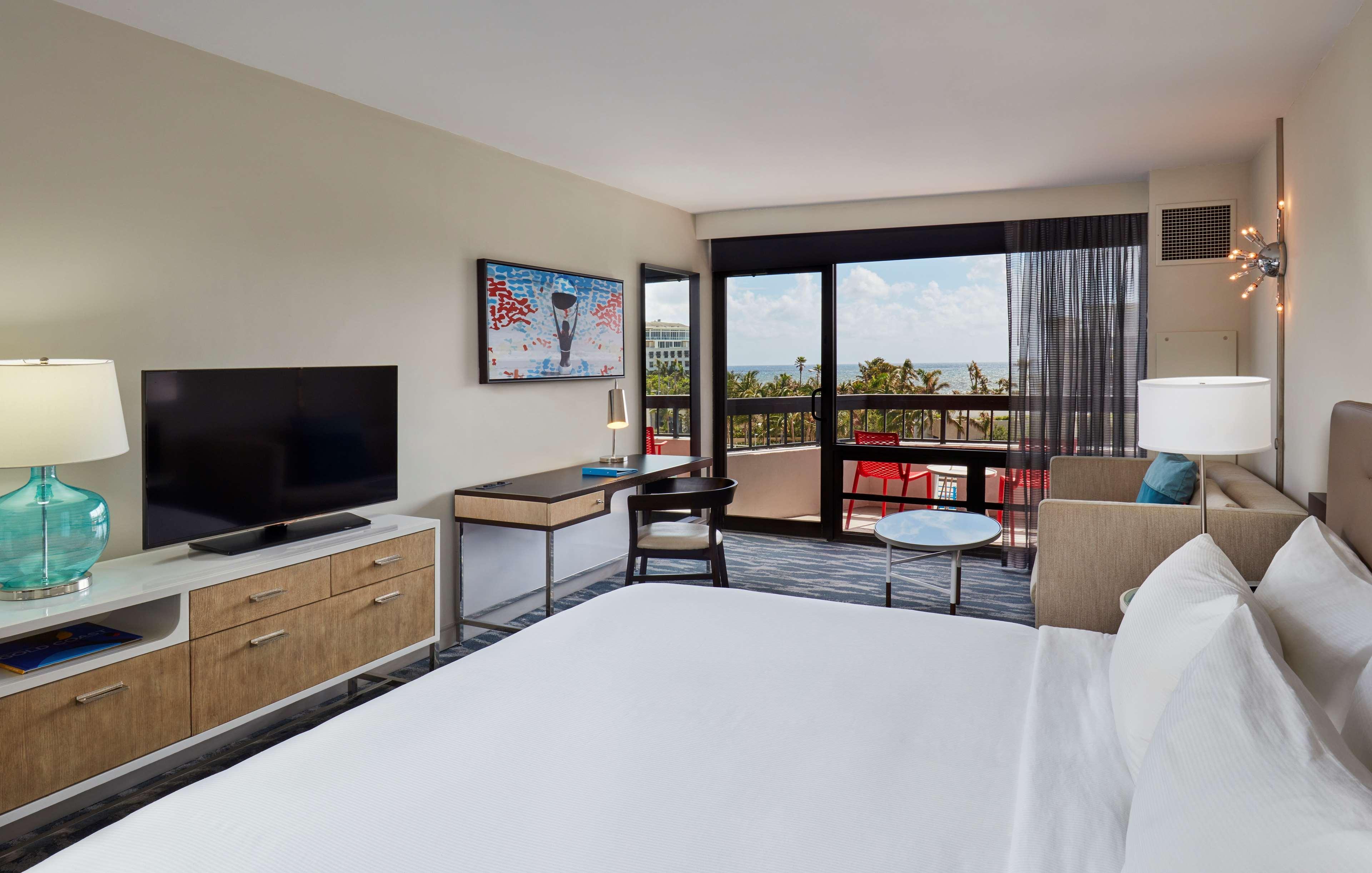Waterstone Resort & Marina Boca Raton, Curio Collection By Hilton Exterior photo